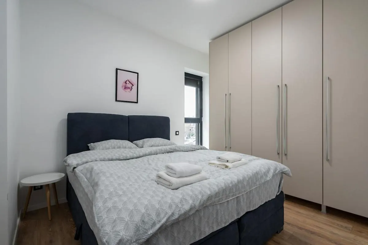 Urban Oasis Apartment Bucharest