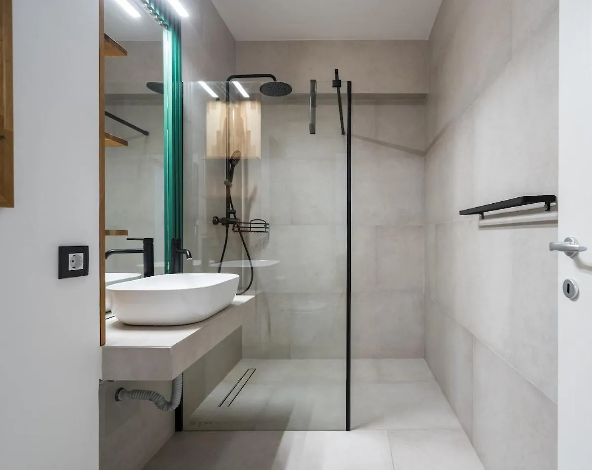 Urban Oasis Apartment Bucharest